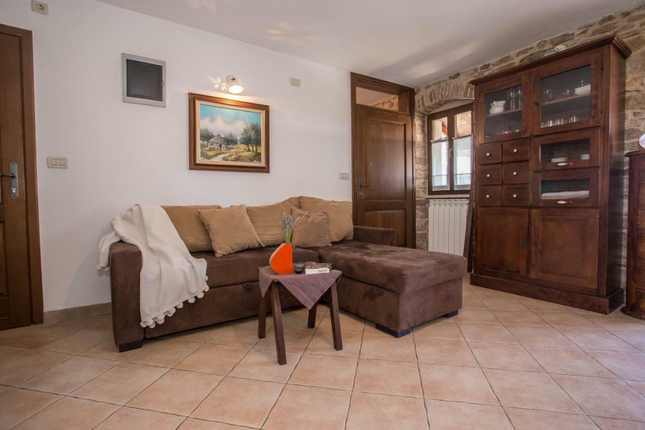 Nona Nina Apartamento Vižinada Exterior foto